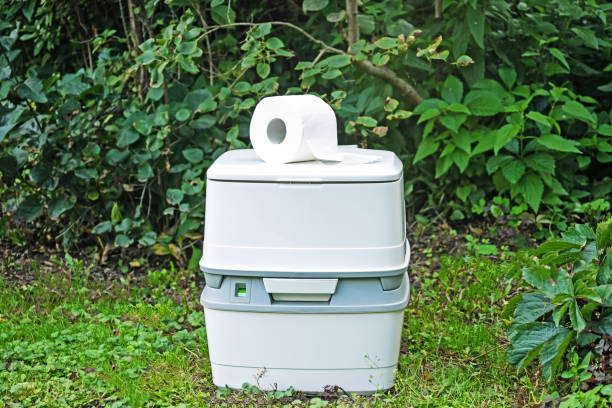 Portable Toilet Options We Offer in Chickamauga, GA